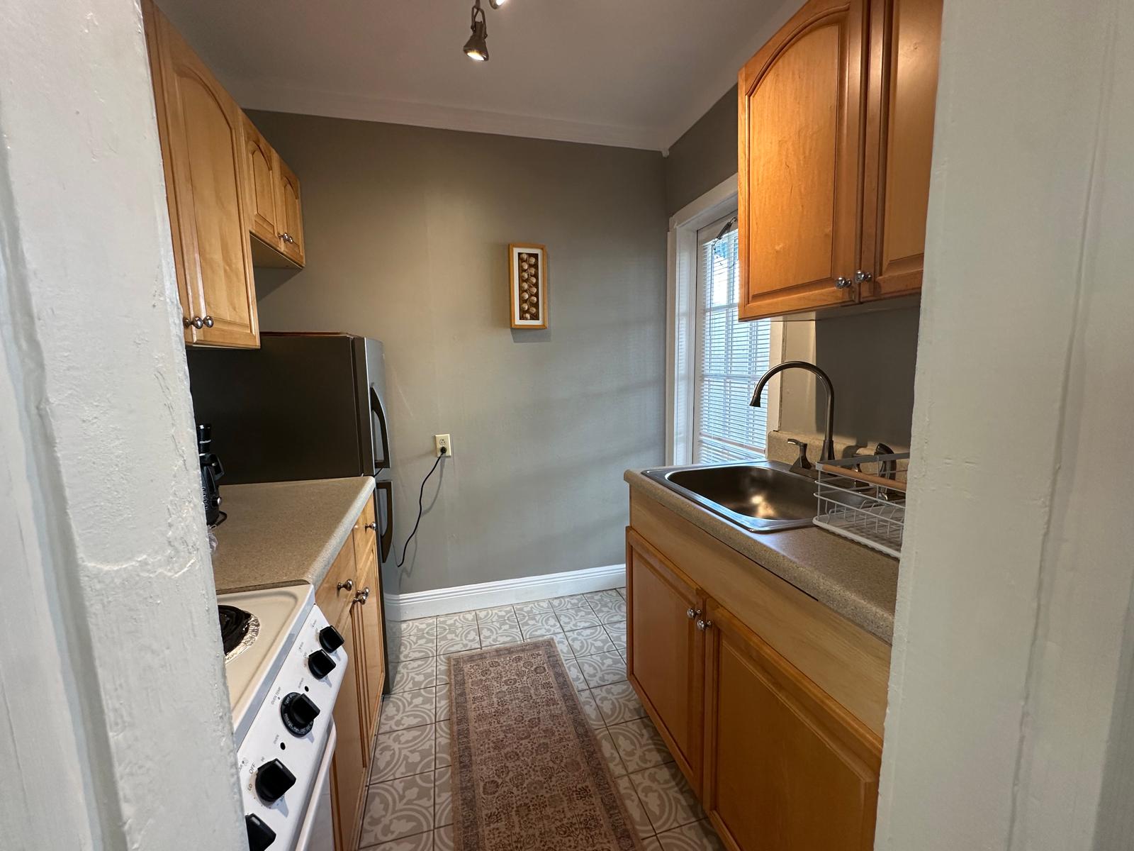 1819R Kitchen